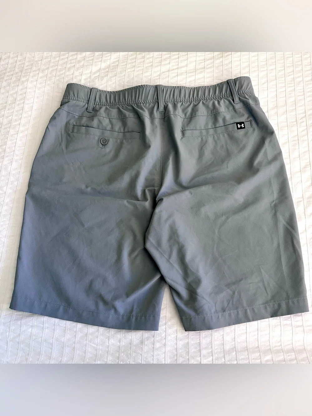 Under Armour Golf Shorts Grey size 36
